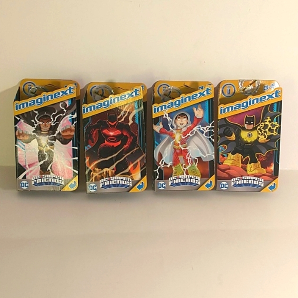 imaginext DC Super Friends Action figures 4 figures.